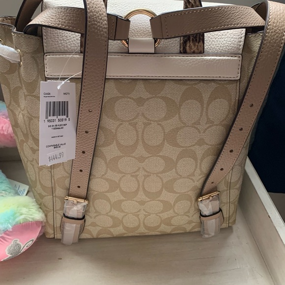 Coach Set - Picture 9 of 10